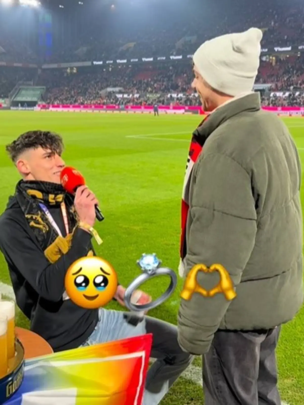 Pascal Kaiser, Schiedsrichter und großer FC-Fan, machte seinem Freund im Stadion einen Heiratsantrag