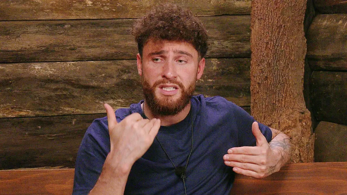 Dschungelcamp-2026-Red-Flag-Nicole-Belstler-Boettcher-l-sst-kein-gutes-Haar-an-Umut-Tekin