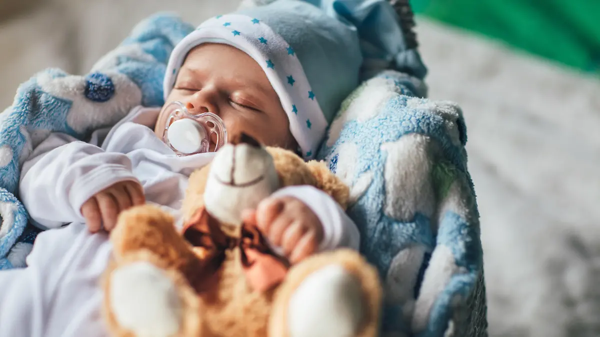Mit dem Nucki kann ein Baby Stress abbauen