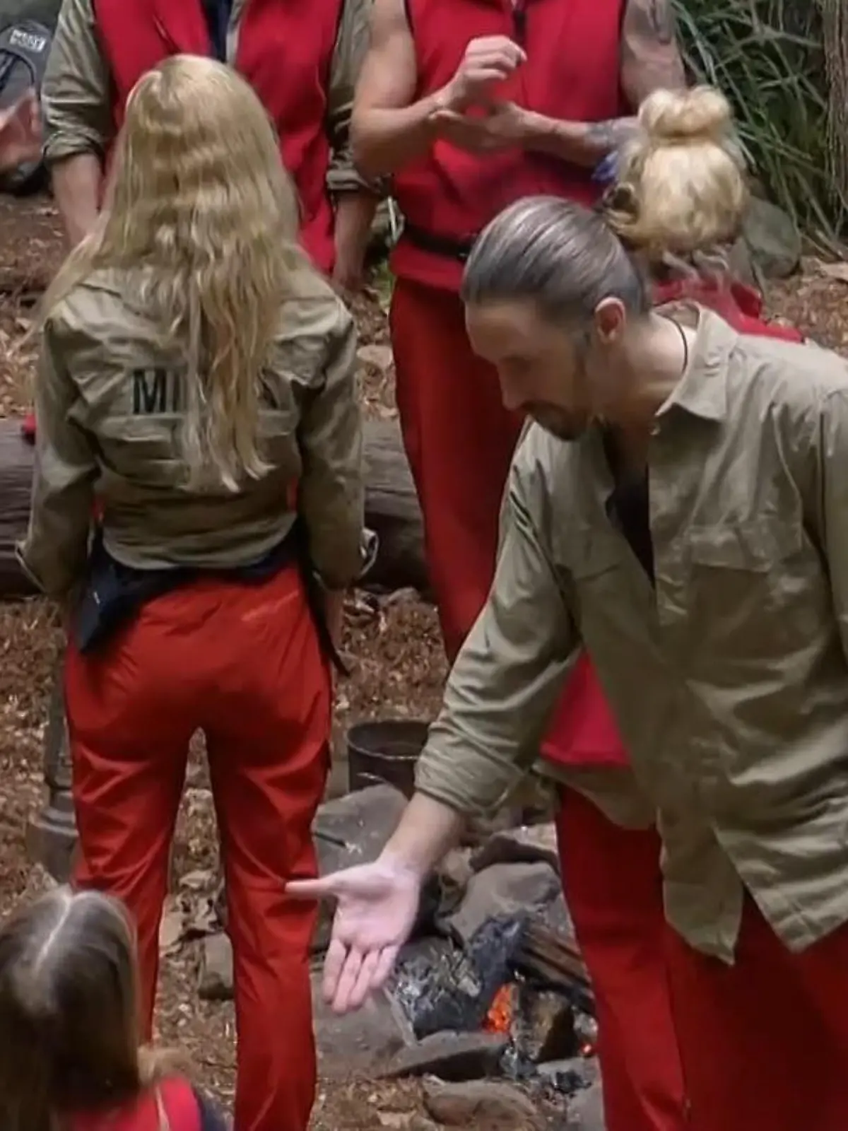 Bild zu: "Nicole Belstler-Boettcher lehnt Gil Ofarims Handschlag ab"