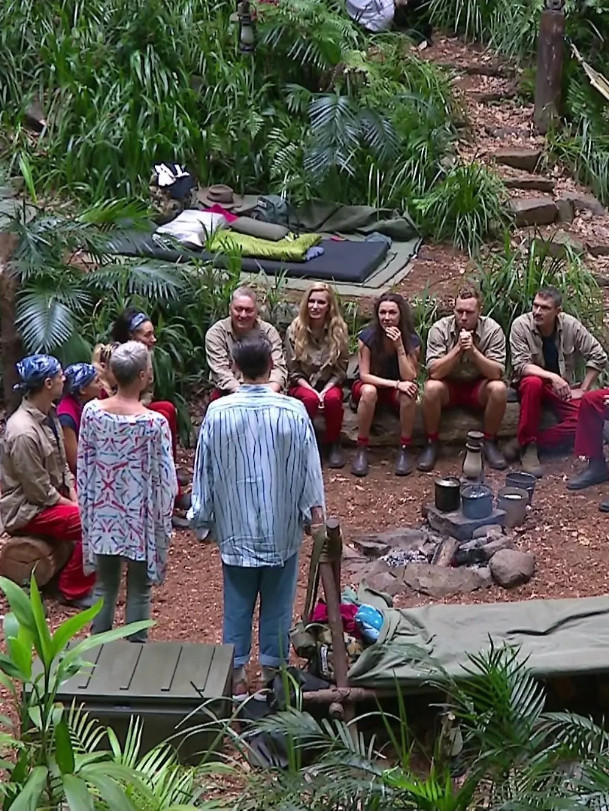 Bild zu: "Jetzt sind es nur noch neun! Dieser Promi hat keine Chance mehr auf die Krone"