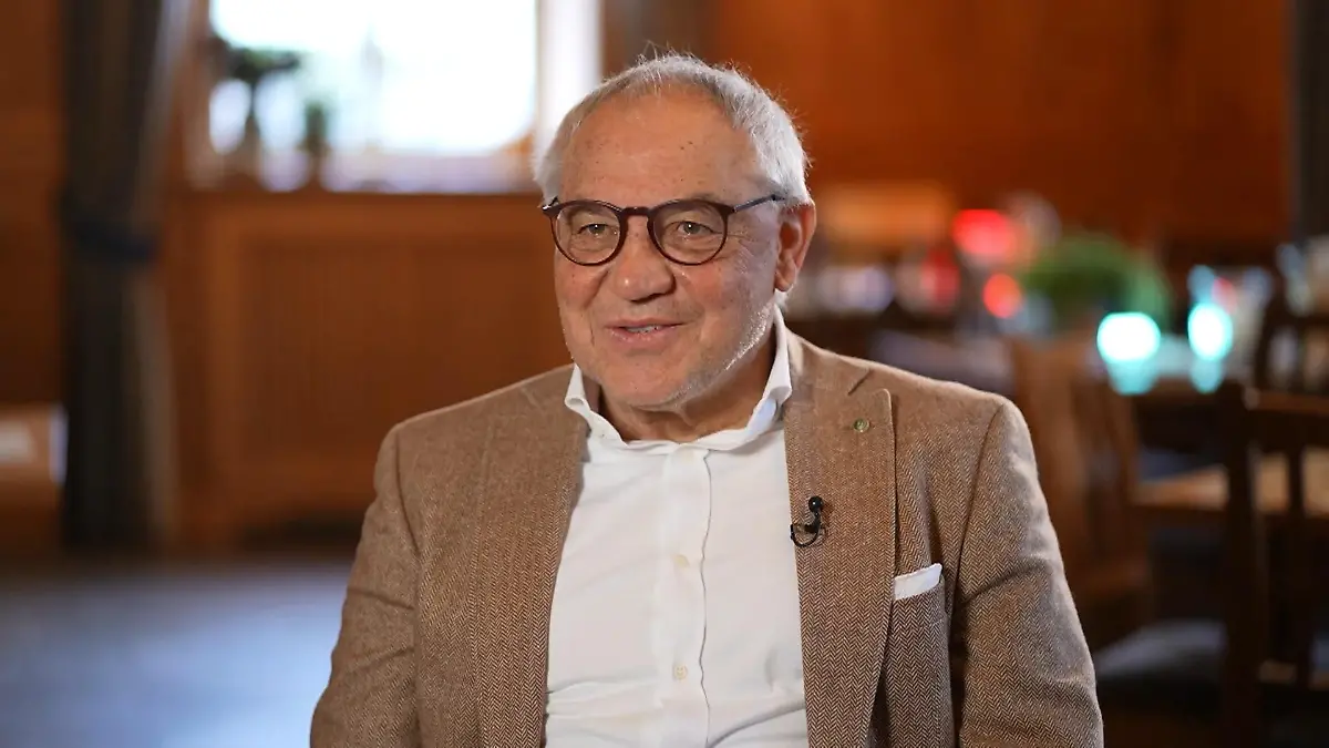 Wird eine HSV-Legende neuer Trainer von Erzrivale Werder Bremen? Magath bietet sich an