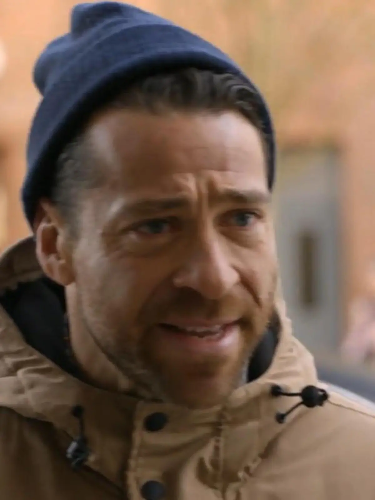 Carlos verliert komplett die Nerven. 