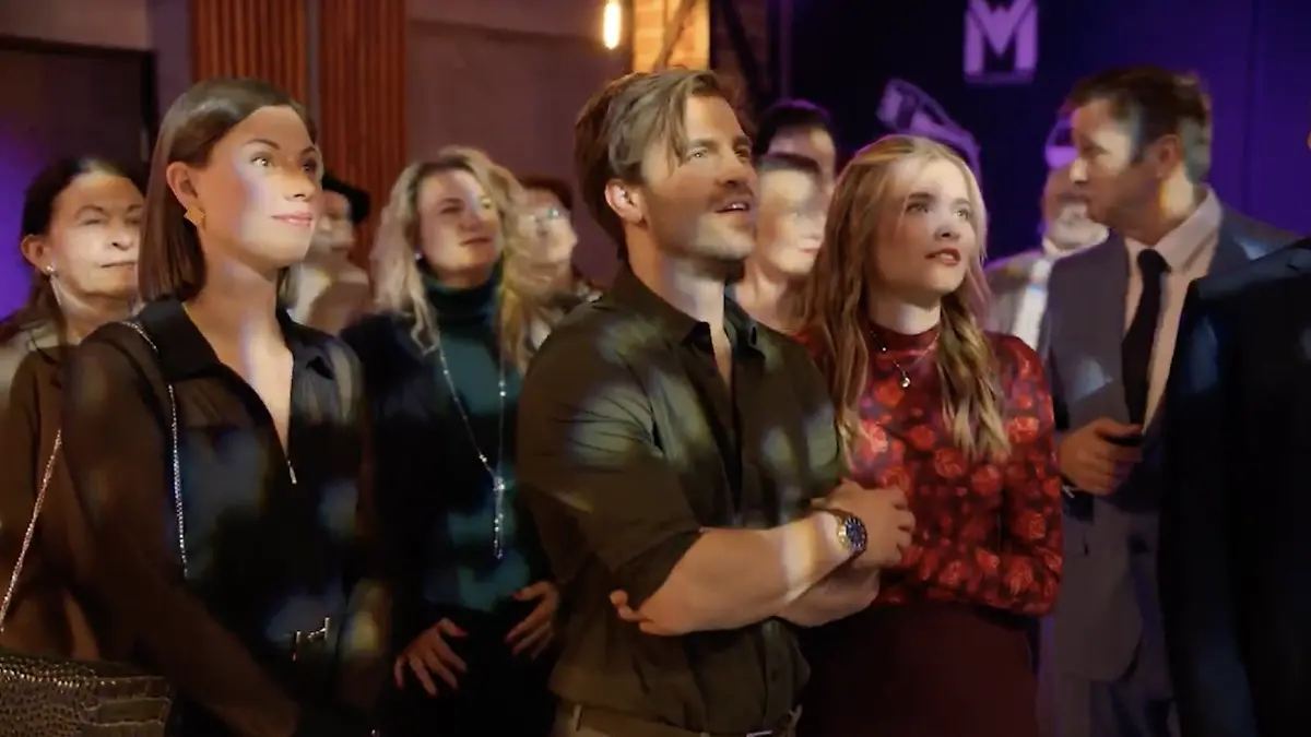 Jo kann im Kreise seiner Liebsten Geburtstag feiern. 