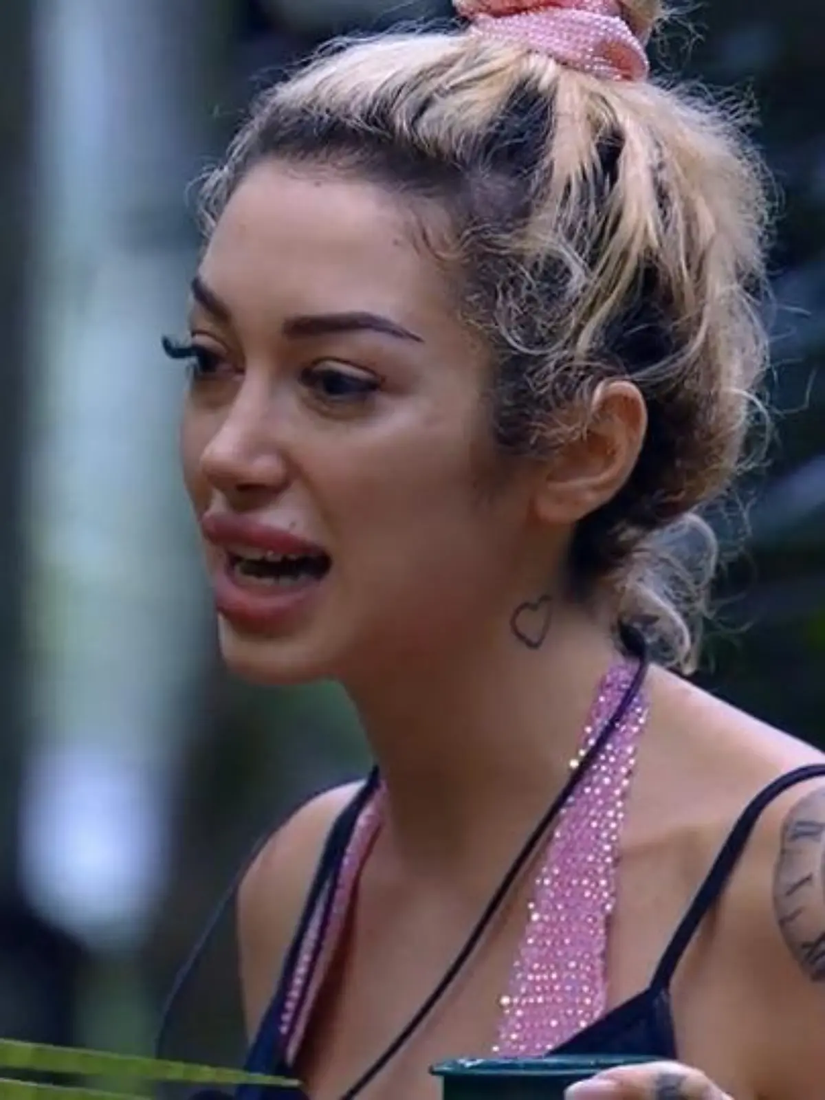 Bild zu: "Eva Beneatou und Patrick Romer flirten"