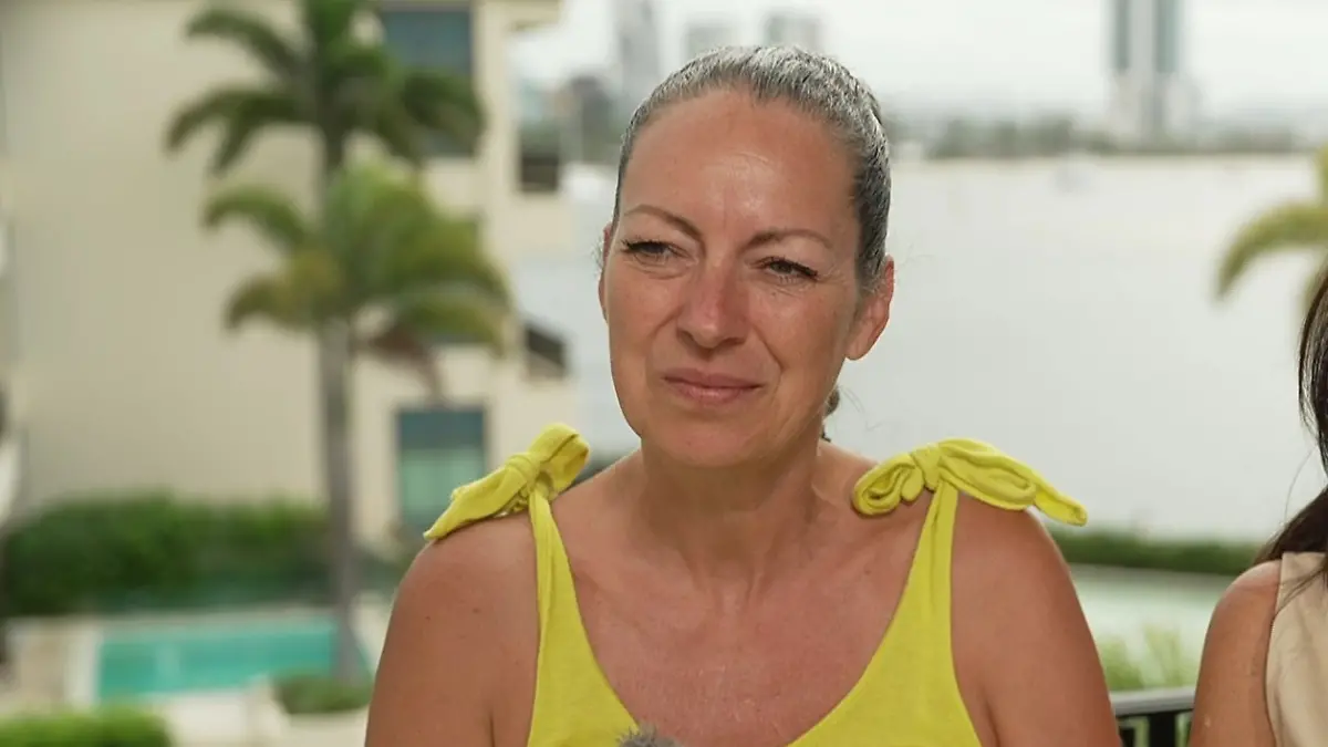 Samiras Cousine Katharina Scida und Inge Klampfl (r.), die Mutter von Samira Yavuz beim RTL-Interview. 