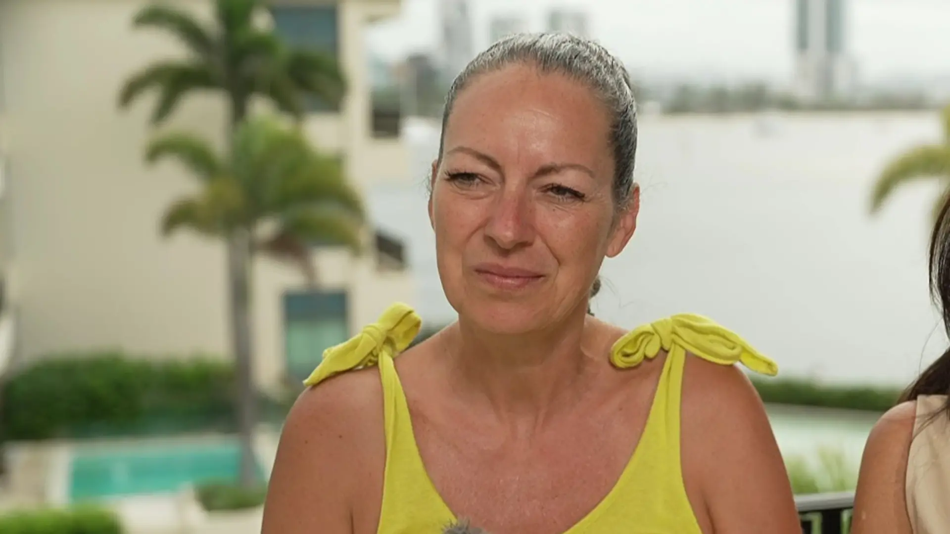 Samiras Cousine Katharina Scida und Inge Klampfl (r.), die Mutter von Samira Yavuz beim RTL-Interview.