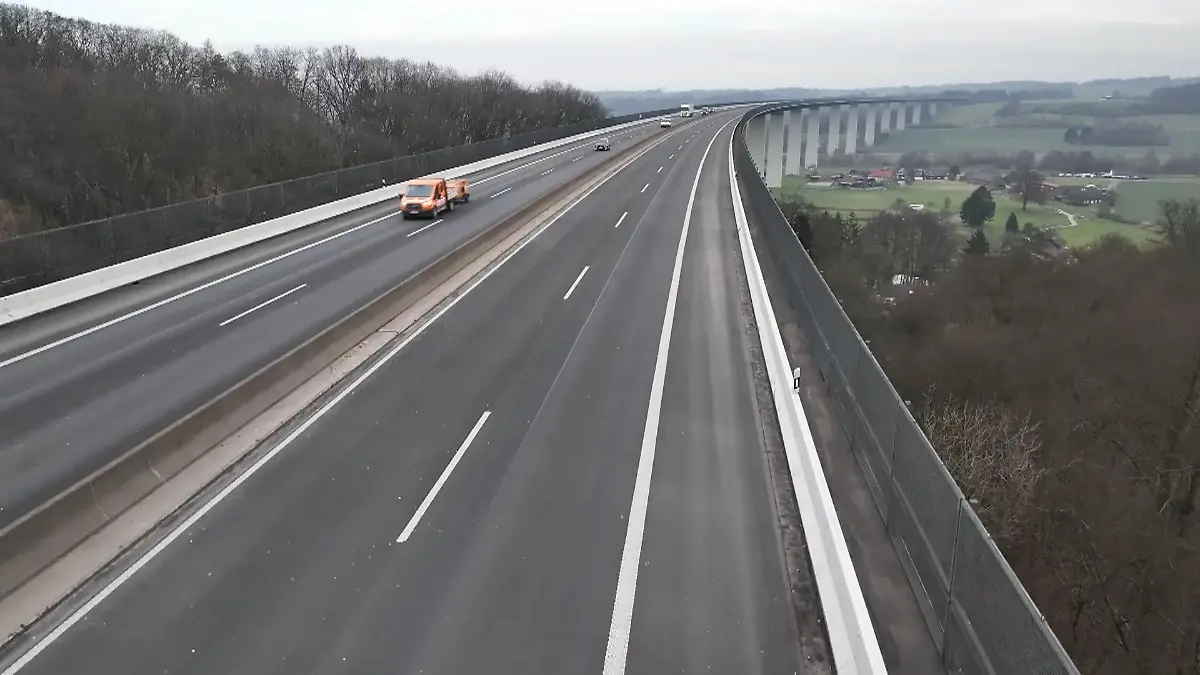 Ruhrtalbr-cke-auf-der-A52-wird-einspurig-wieder-freigegeben