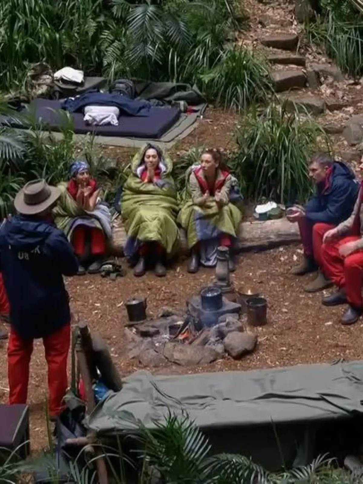 Bild zu: "Prüfungsabbruch an Tag 12 – bekommen die Stars trotzdem Essen?"