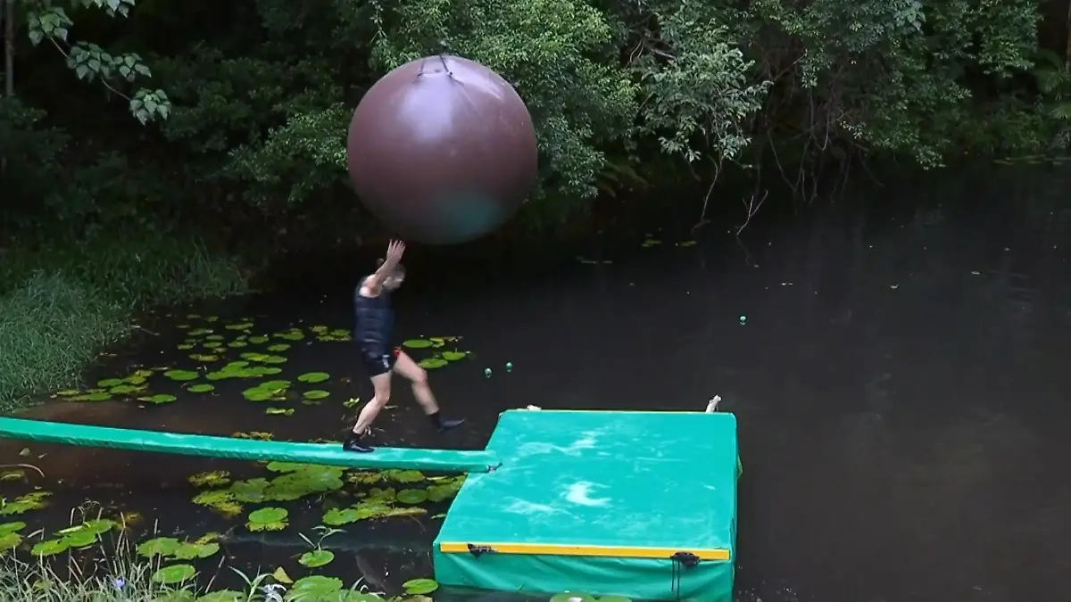 Keine Sterne! Diese Prüfung endet mit dem Sturz von Gil Ofarim Die Dschungelprüfung in voller Länge anschauen