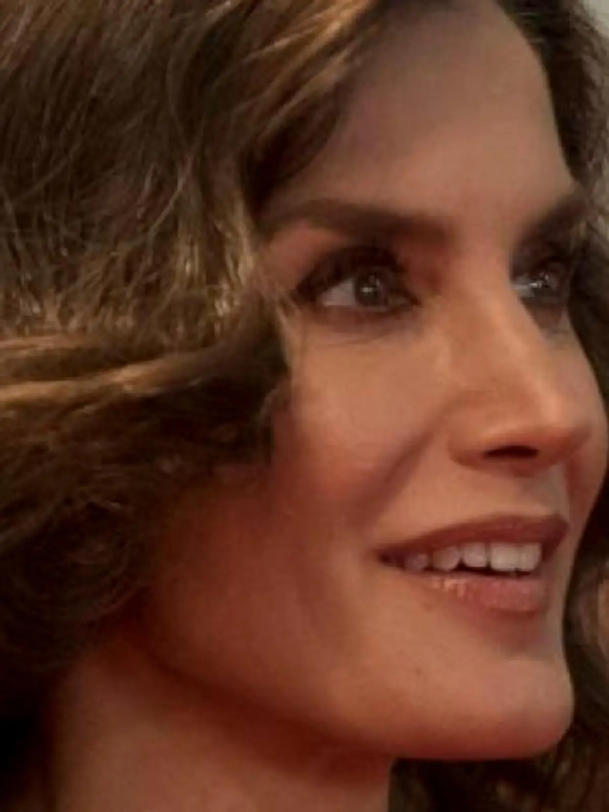 Bild zu: "Königin Letizia von Spanien trägt die Haare grau"