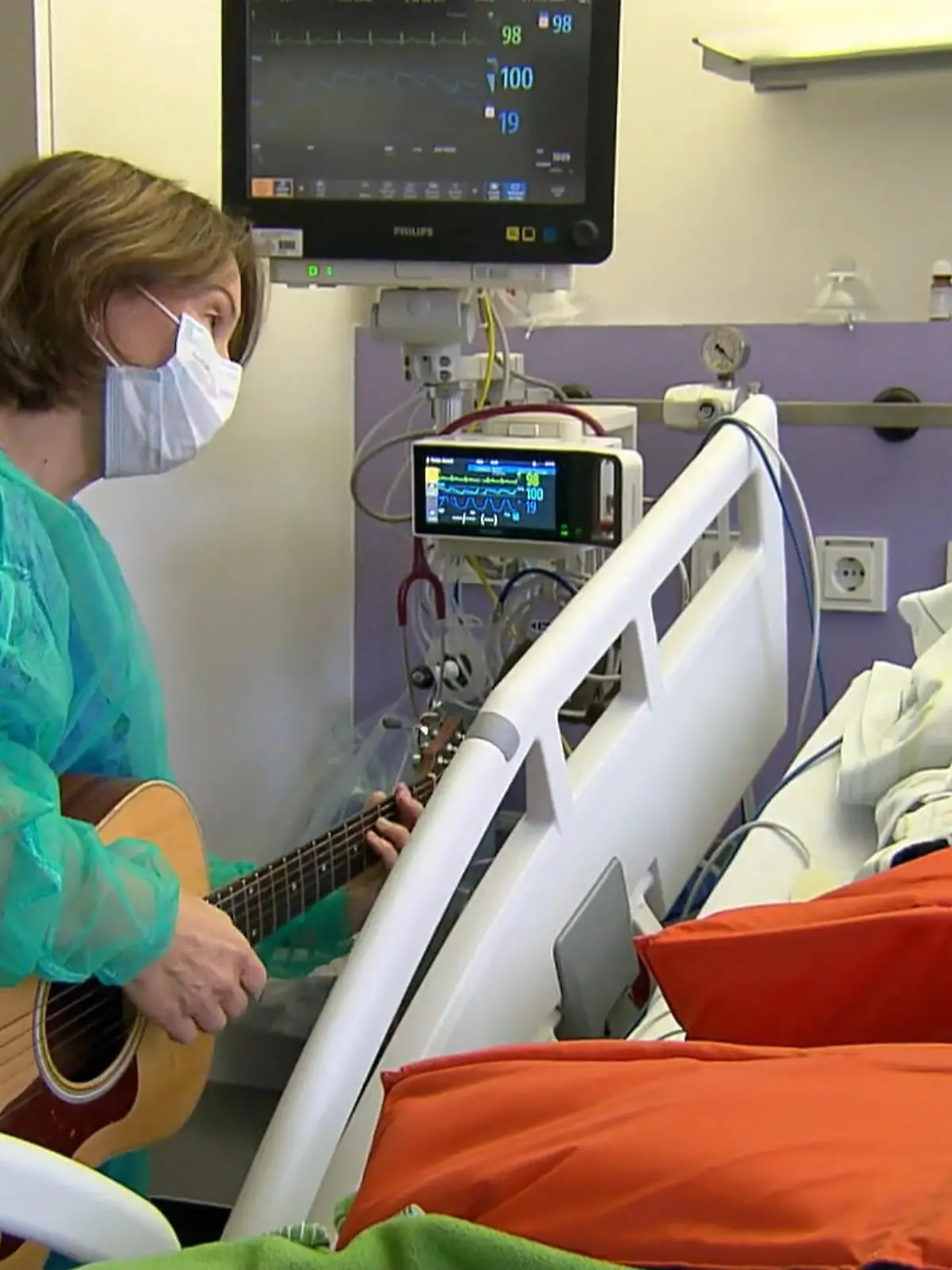 Bild zu: "Musiktherapie für schwerkranke Kinder"