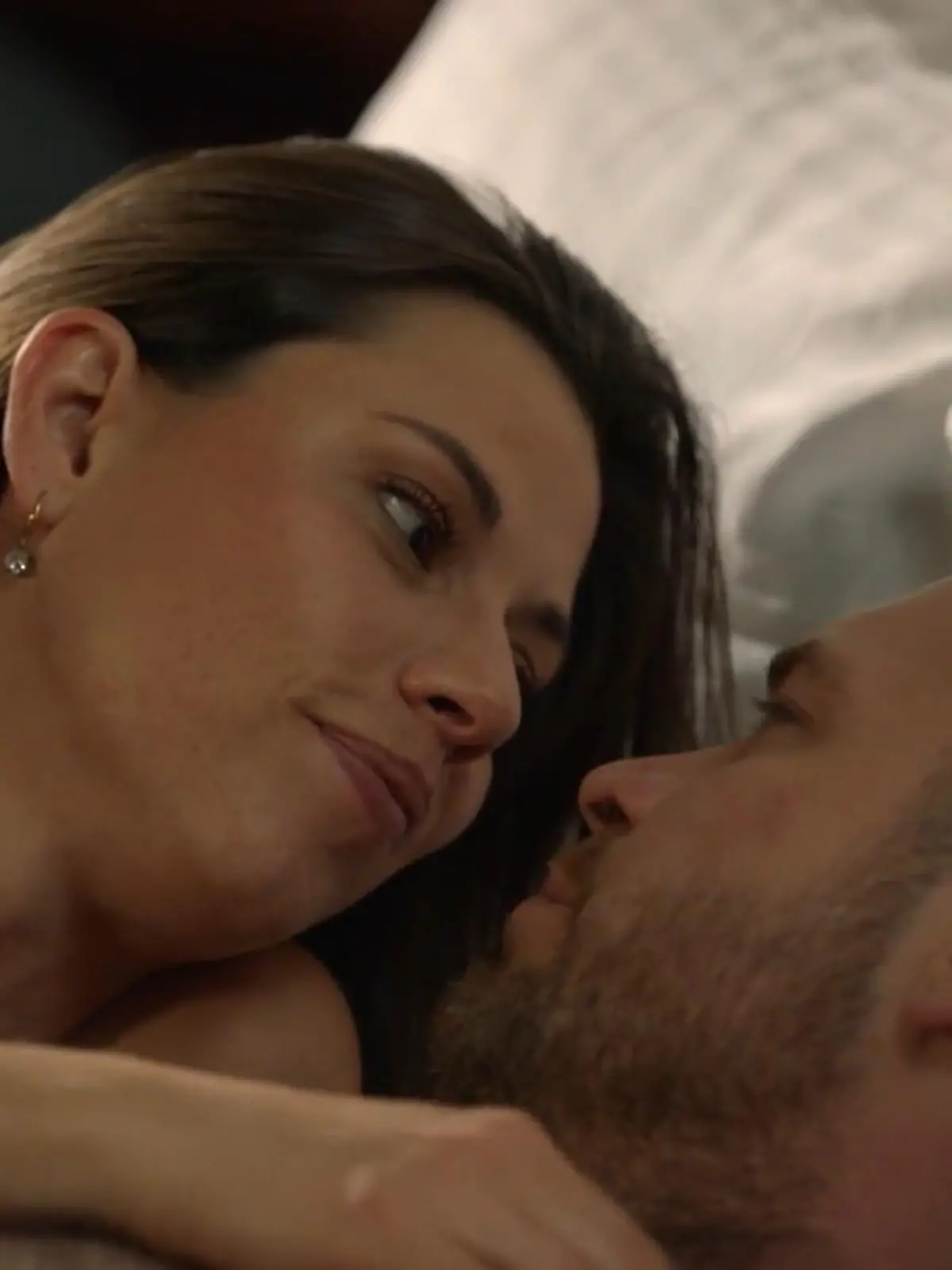 Bild zu: "Matilda macht Erik ein Liebesgeständnis"