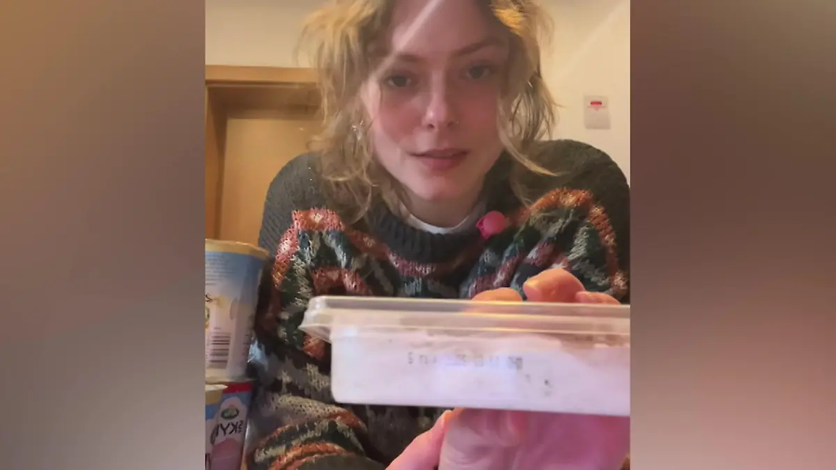 TikTokerin geht zur Tafel und bekommt Kritik – “Warum arbeite ich????” Wocheneinkauf für nur 1,50 Euro