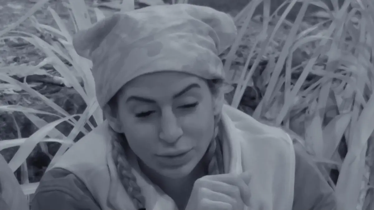 "Das wird unser Ende sein!" Eva Benetatou blickt auf Beziehung mit Chris Broy zurück Im Dschungelcamp spricht sie von Untreue