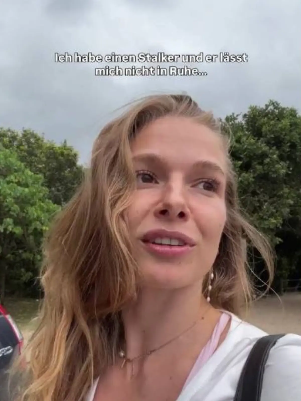 Lola Weippert wird seit Jahren von einem Stalker verfolgt.