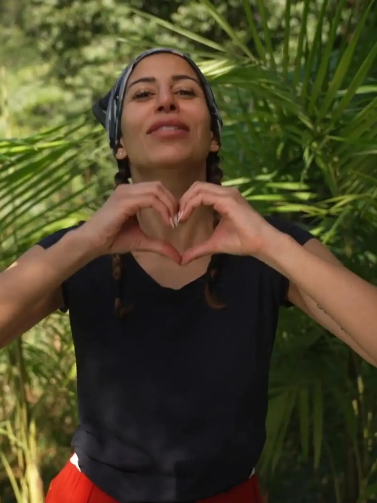 Bild zu: "Eva Benetatou rechnet nach Ausscheiden mit Mitcampern ab"