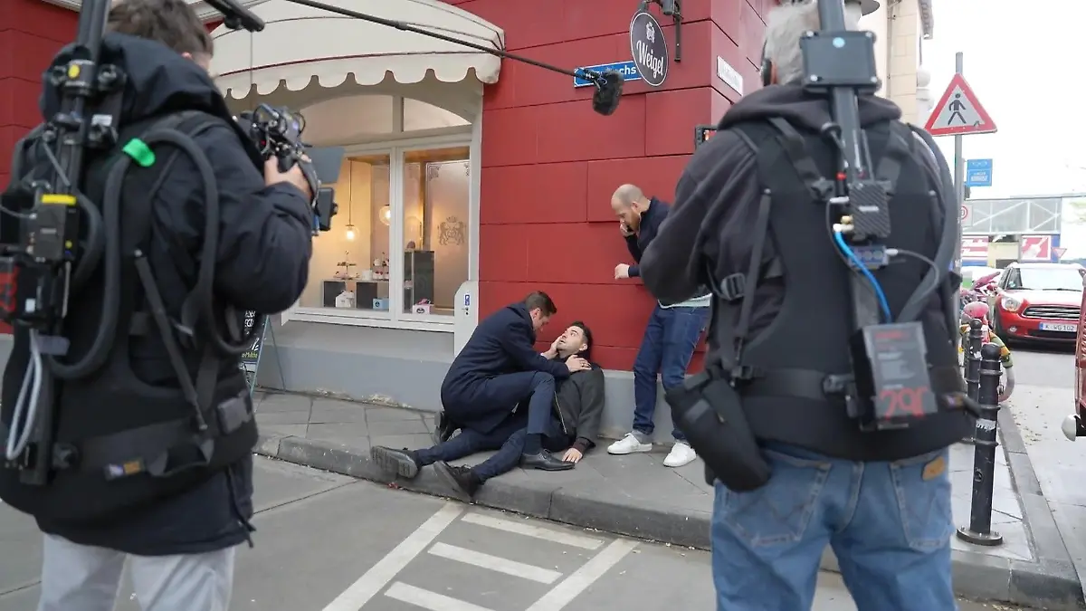 Bild zu: "Easy wird angeschossen! Verraten die Schauspieler uns den Täter?"