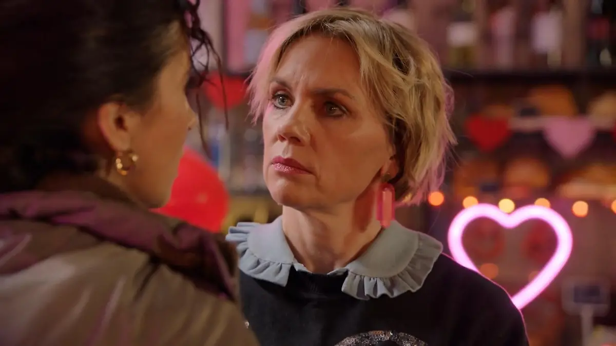 Yvonne kann nicht glauben, was sie da hört GZSZ-Wochenvorschau Teil 2