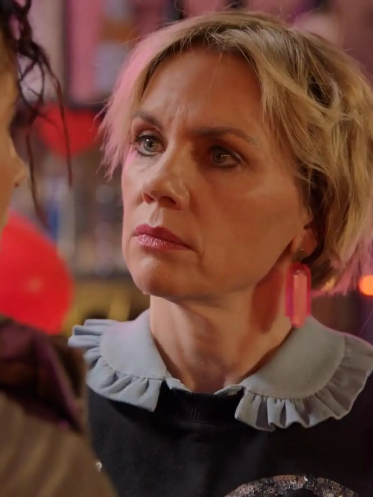 Bild zu: "Yvonne kann nicht glauben, was sie da hört"