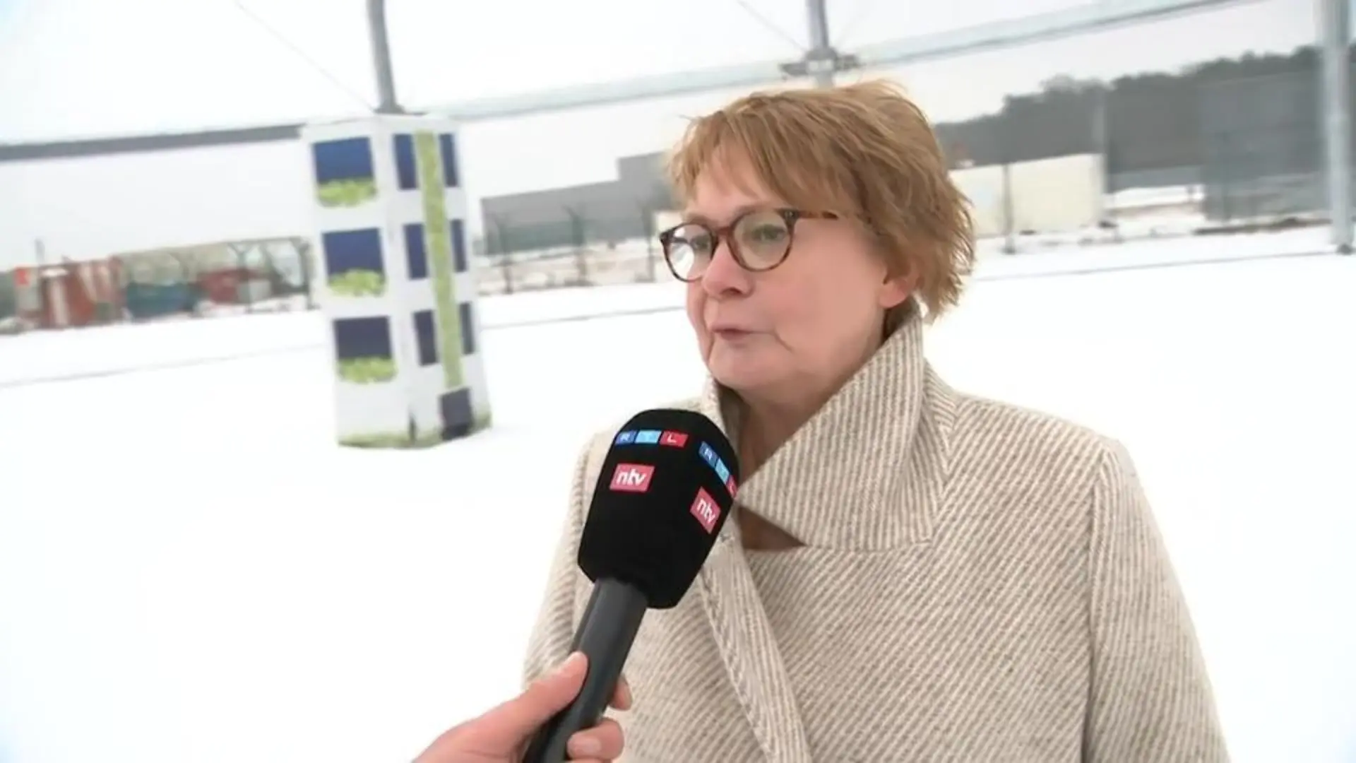 Innenministerin Daniela Behrens über die Gefahr aus der Luft Abwehr gegen Drohnen