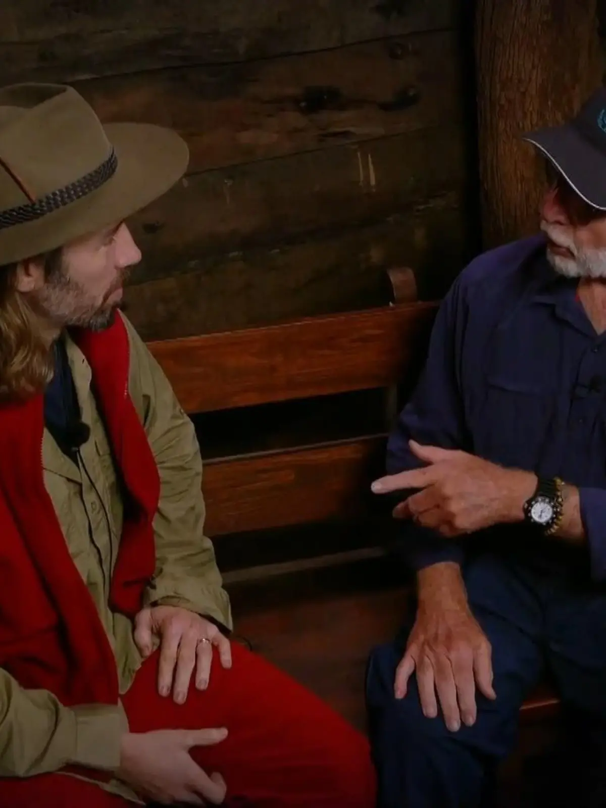 Bild zu: "Ist Gil Ofarim wieder fit? Dr. Bob stattet Dschungelcamper Besuch ab!"