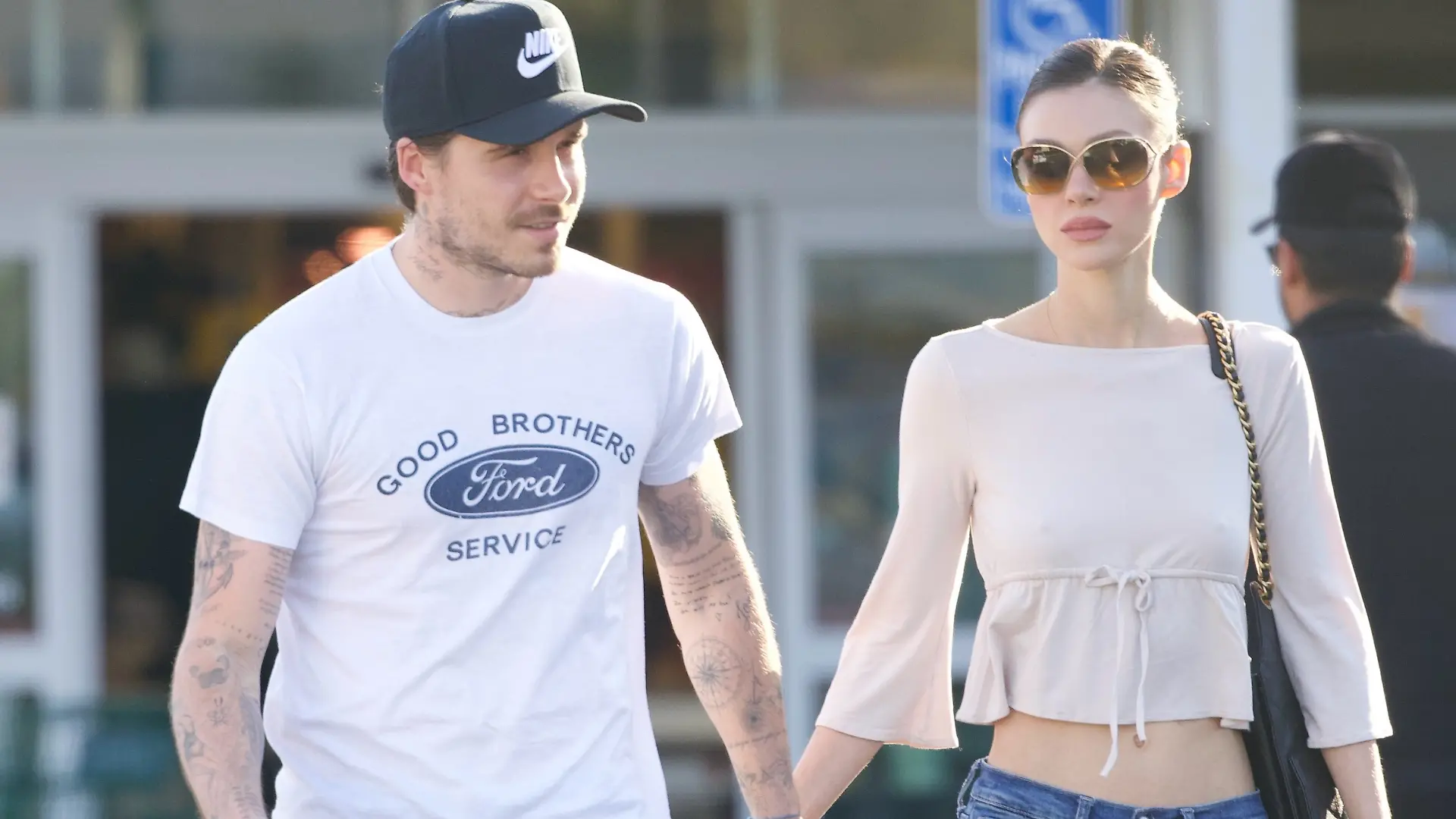 *PREMIUM-EXCLUSIVE* Brooklyn Beckham Debuts New Tattoos in Los Angeles, Covering David Beckham Tribute and Showcasing Nicola Peltz Commitment Amid Family Estrangement