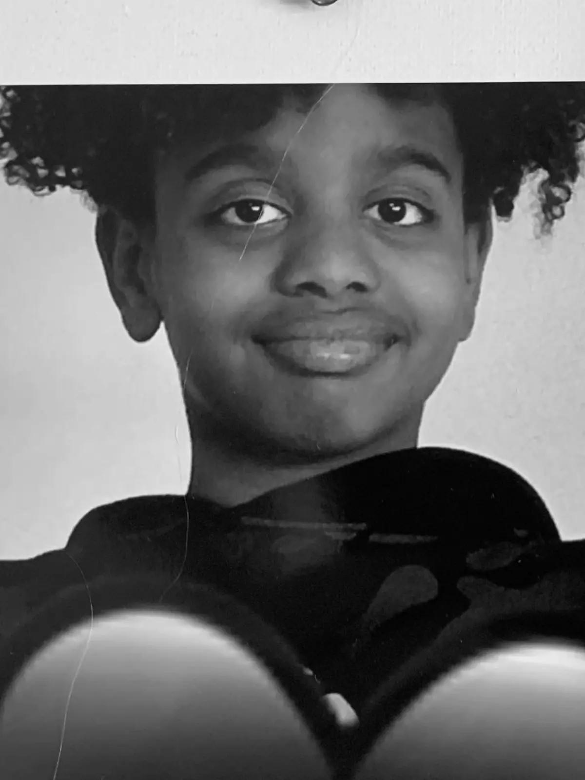 Tagelang ermittelt die Mordkommission „Waldsee” – ausgerechnet am Tag von Yosefs Trauerfeier wird dann mitgeteilt, dass es einen Tatverdächtigen gibt. Dabei soll es sich um einen Zwölfjährigen handeln. 