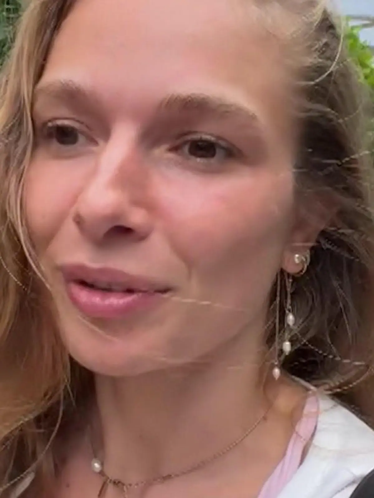 Bild zu: "„Er denkt, wir wären in einer Beziehung" – Moderatorin von Stalker belästigt und verfolgt"