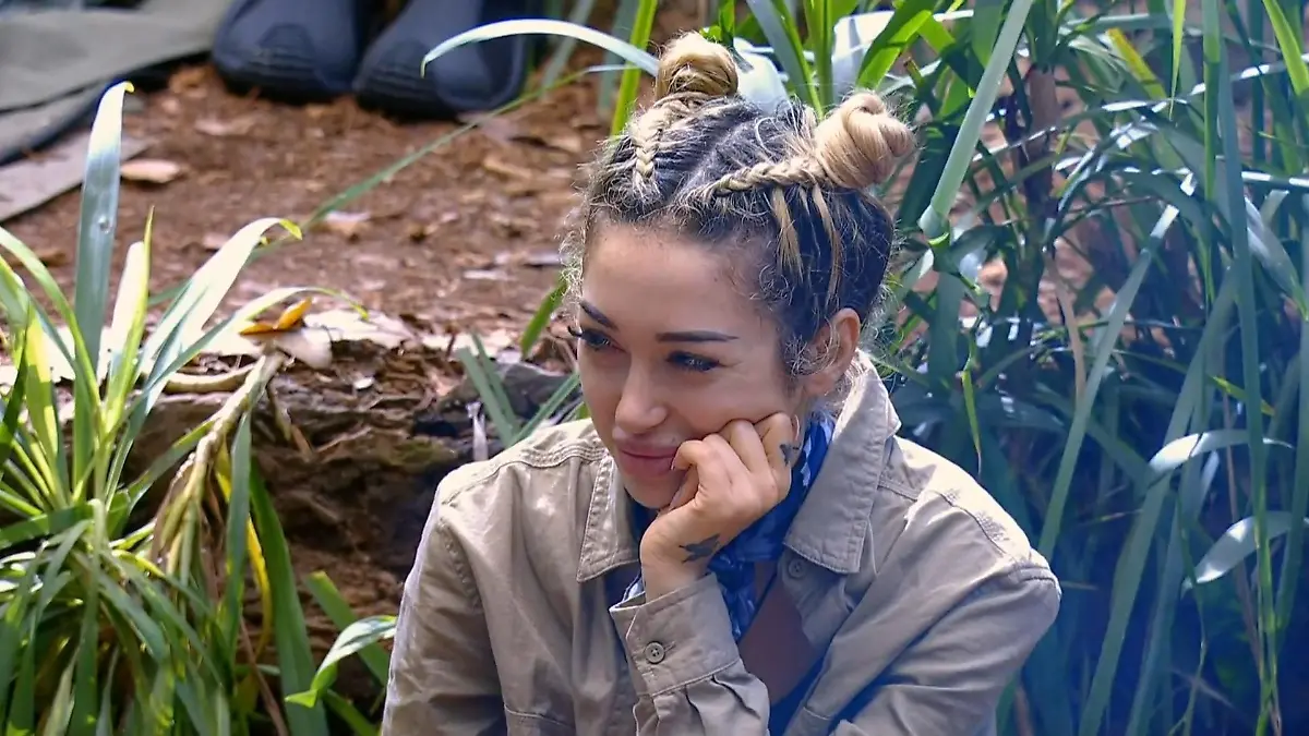 Mann zum Karottenpflücken - Ariel sucht sexy Bauer Männersuche