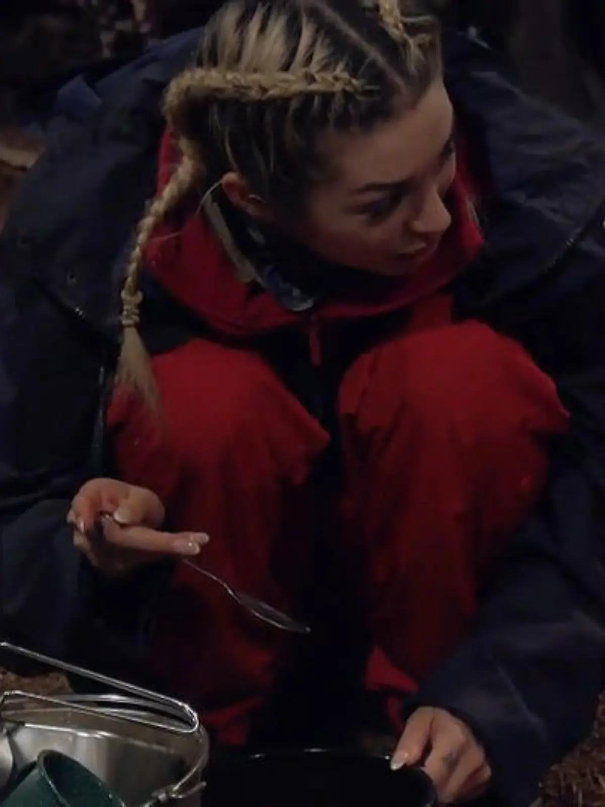 Bild zu: "Was futtert Ariel da alles weg? Und wo steckt sie das hin?"