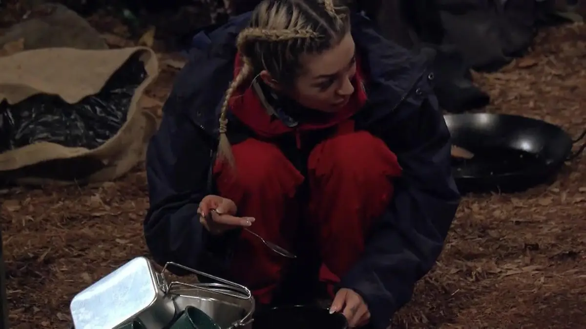 Was futtert Ariel da alles weg? Und wo steckt sie das hin? Bandwurm?