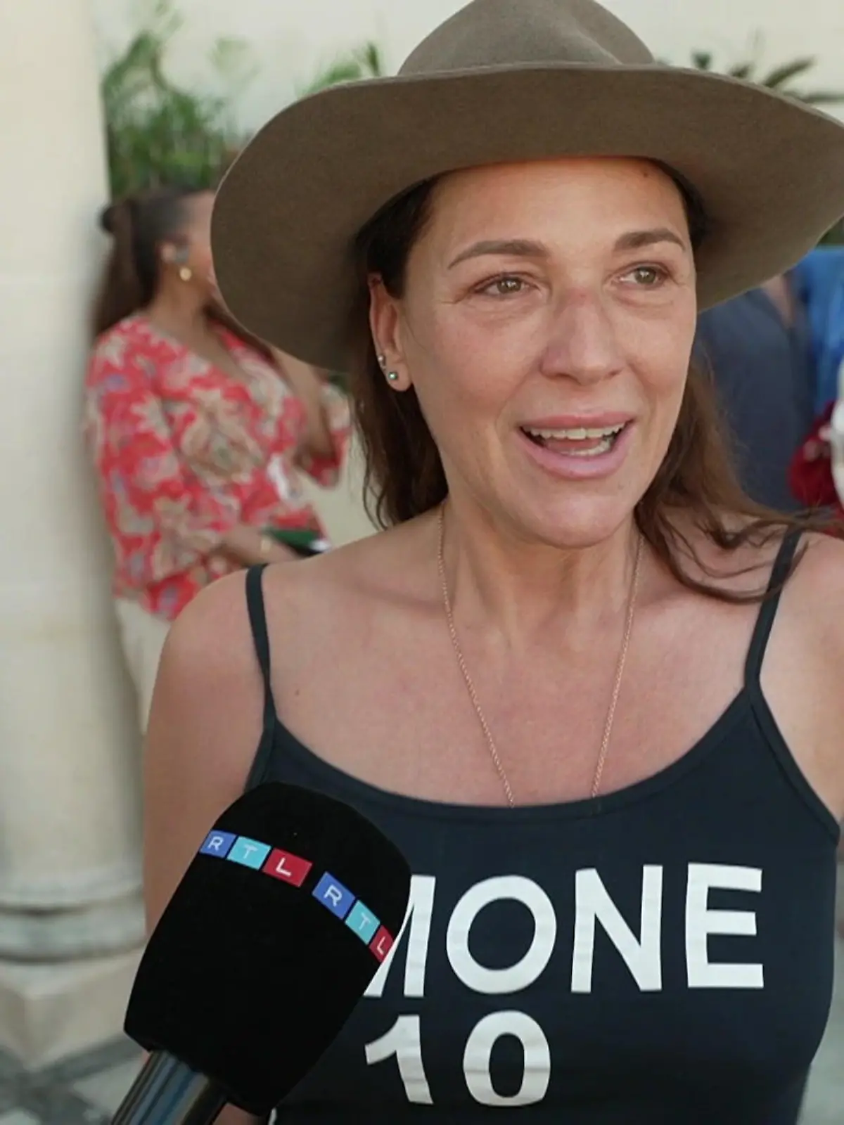 Bild zu: "„Das Rumgeschreie ist nicht mehr mein Ding“ - Simone Ballack erleichtert über Auszug"