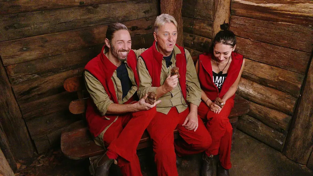 Dschungelcamp-Gewinner-der-Herzen-Hubert-Fella-sichert-sich-den-dritten-Platz