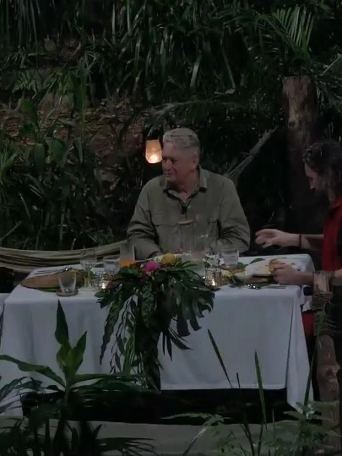 Bild zu: "Das letzte Abendmahl - emotionales Abschiedsessen der Finalisten"