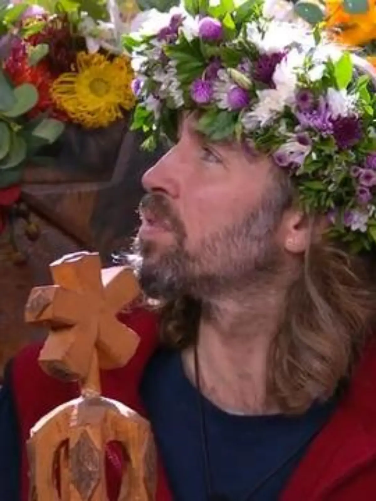 Bild zu: "Der Triumph ist perfekt: Gil besteigt den Thron!"