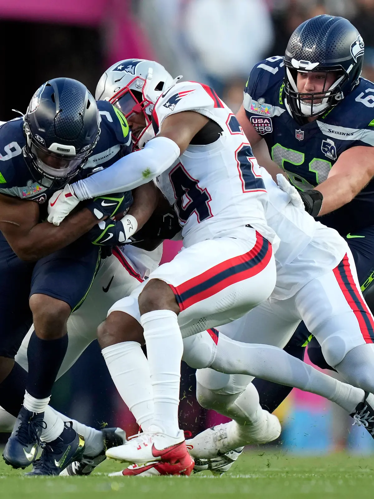 Bild zu: "LIVE: Seahawks liegen zur Halbzeit in Defensiv-Spektakel vorn"