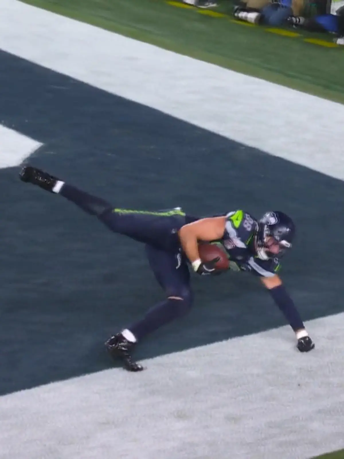 Bild zu: "Da ist er, der erste Touchdown des Spiels"