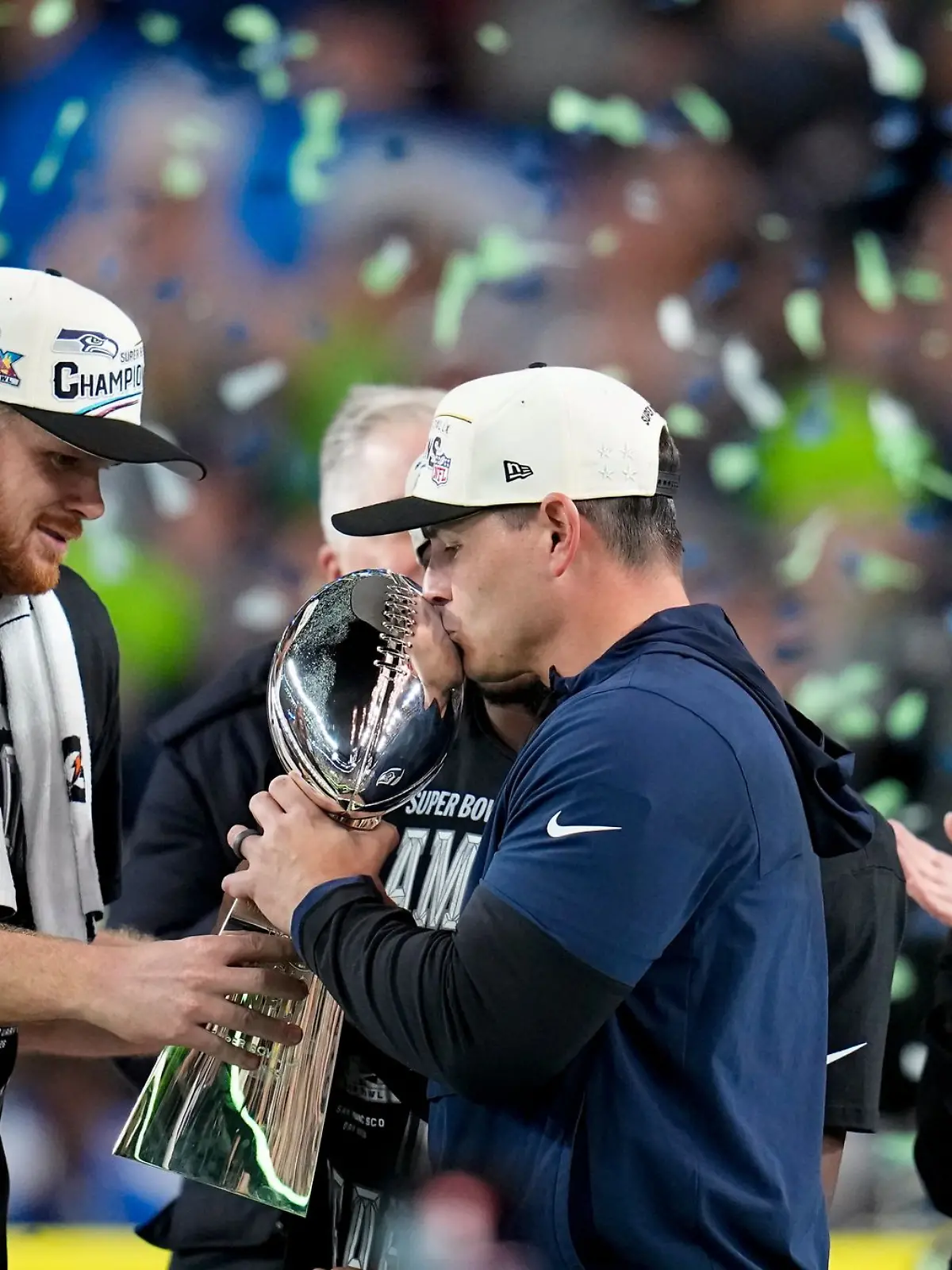 Bild zu: "„Ist unglaublich”: Seahawks bezwingen Patriots im Super Bowl 2026"