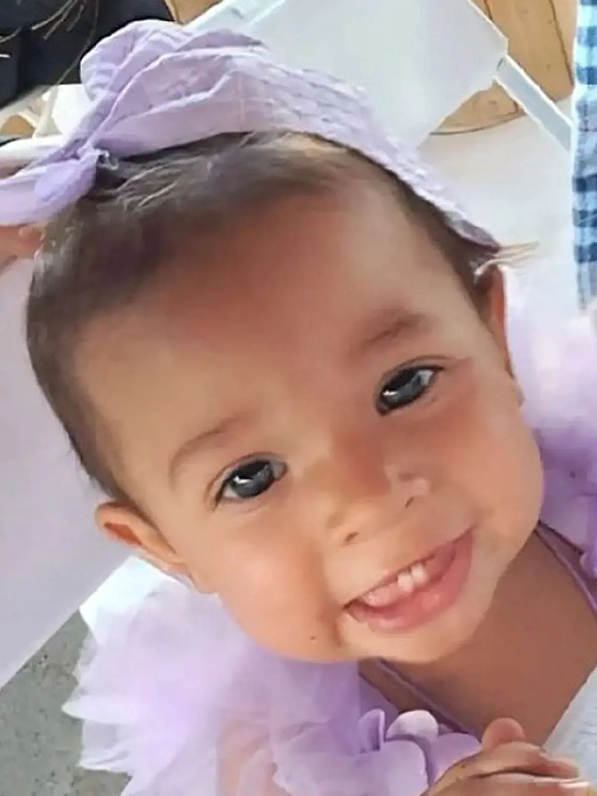 Amalia erkrankt plötzlich im ICE-Gefängnis.