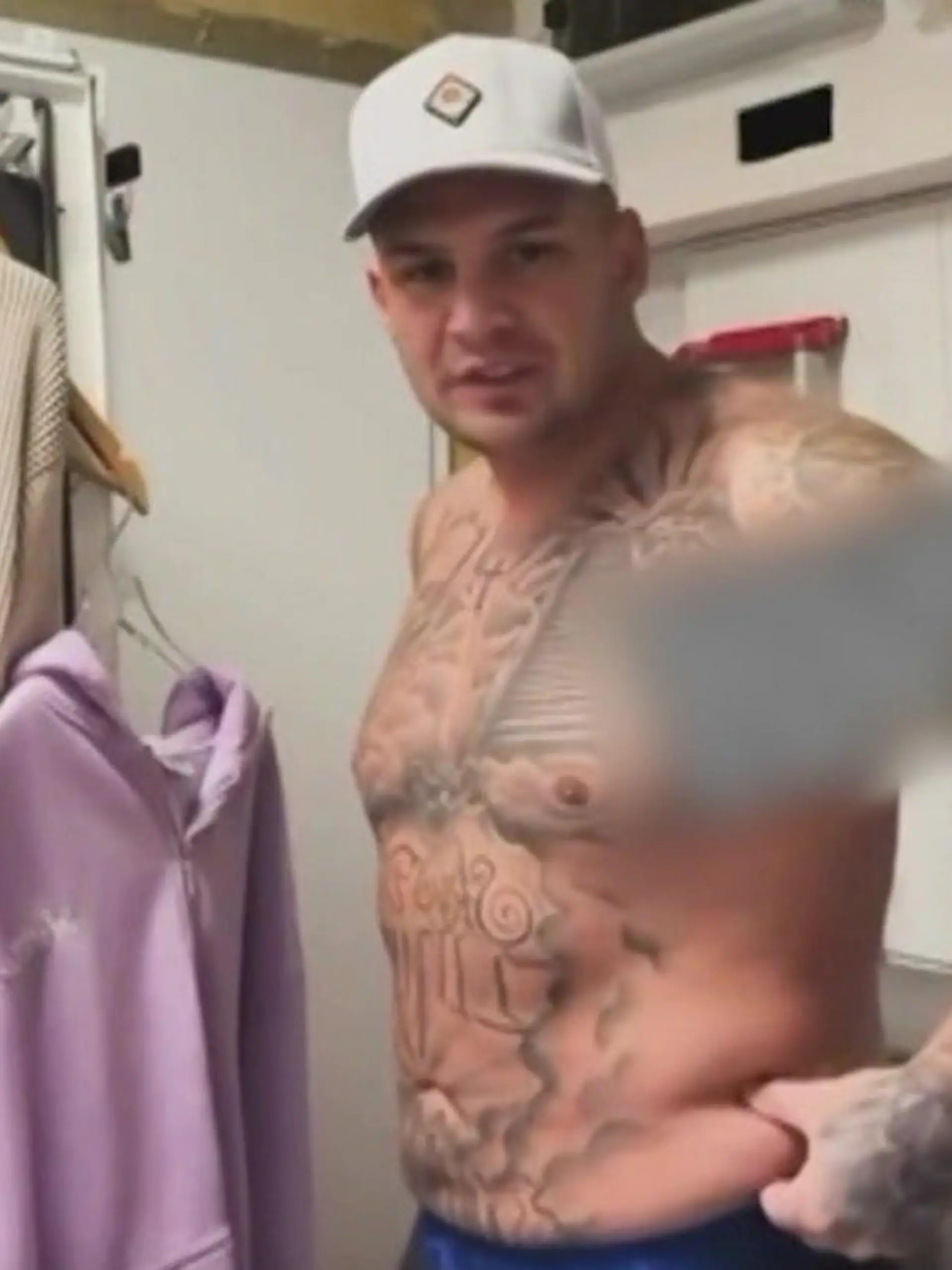 Bild zu: "Pietro Lombardi mit ehrlichem Körper-Geständnis: „Ich fühle mich unwohl""