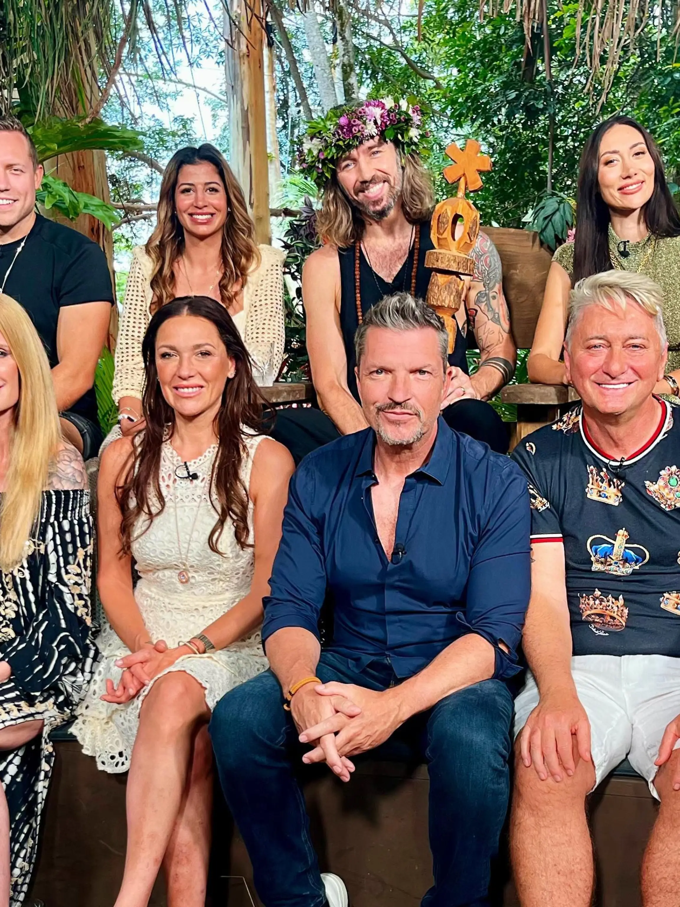 V.l.: Stephen Dürr, Patrick Romer, Mirja du Mont, Eva Benetatou, Simone Ballack, Gil Ofarim, Hardy Krüger, Samira Yavuz, Hubert Fella, Ariel, Nicole Belstler-Boettcher, Umut Tekin