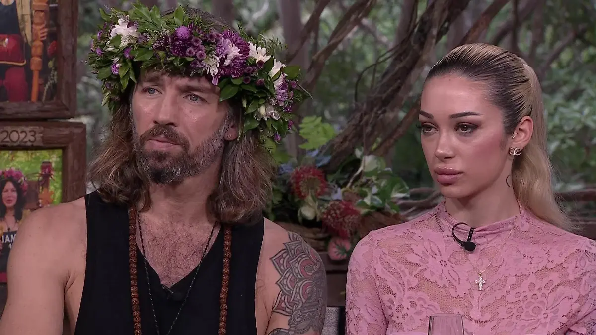 Ariel wendet sich an Gil Ofarim: „Ich wollte nicht, dass du dich gemobbt fühlst" Ganz neue Töne beim Dschungelcamp-Wiedersehen