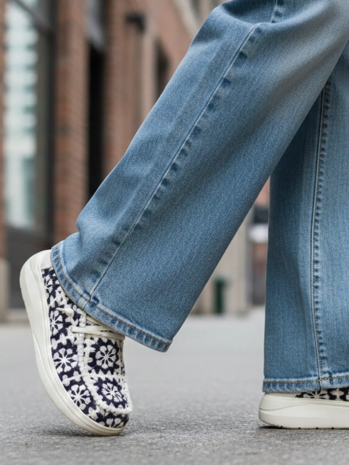 Crochet-Sneaker von Heydude.