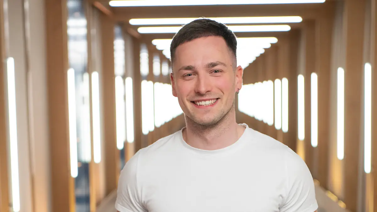 Jan-Bitter-Love-is-blind-Star-schw-rmt-ber-Support-von-Bill-Kaulitz