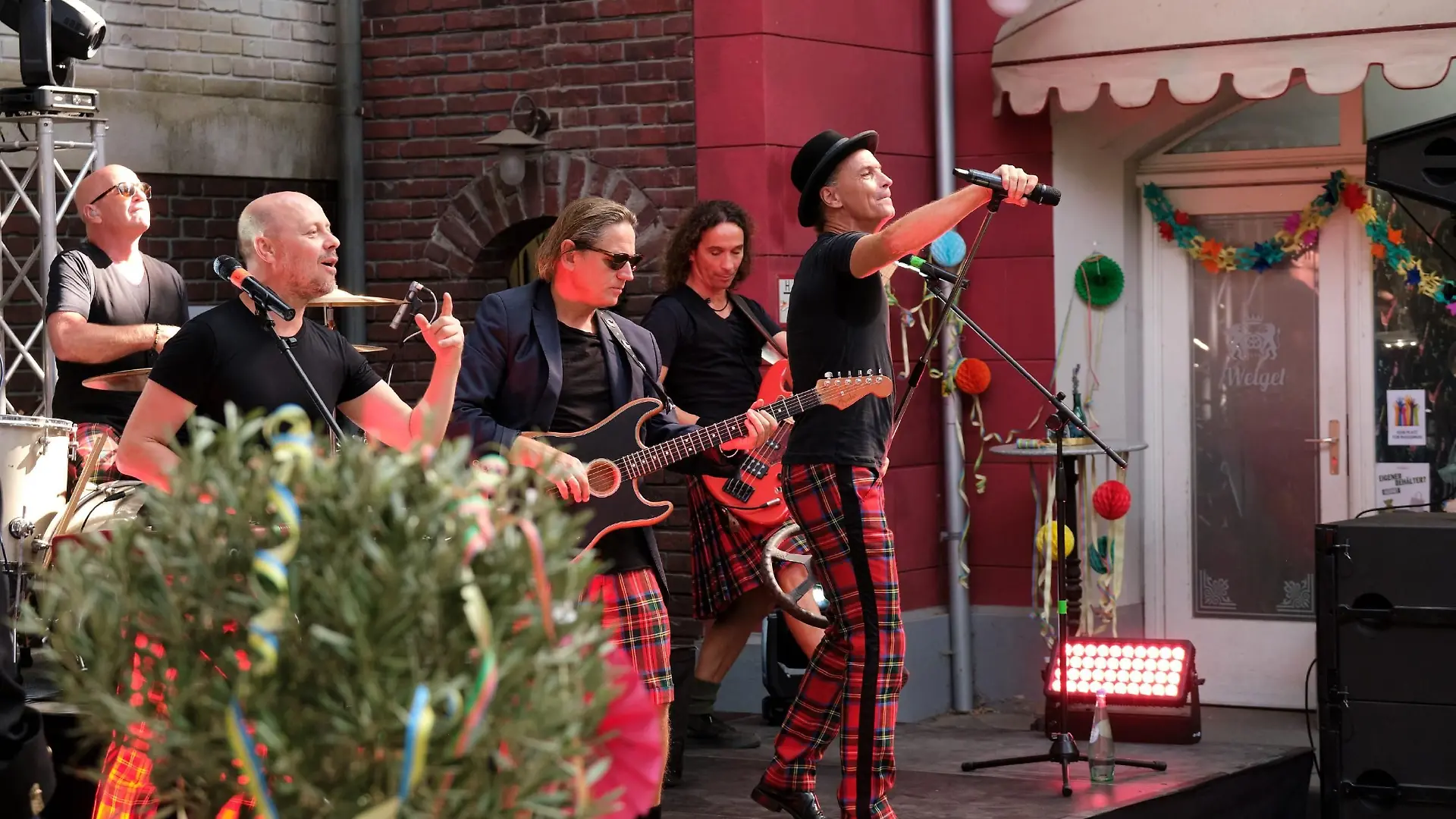 Bereits 2014 waren Brings zu Gast bei „Unter uns”. 