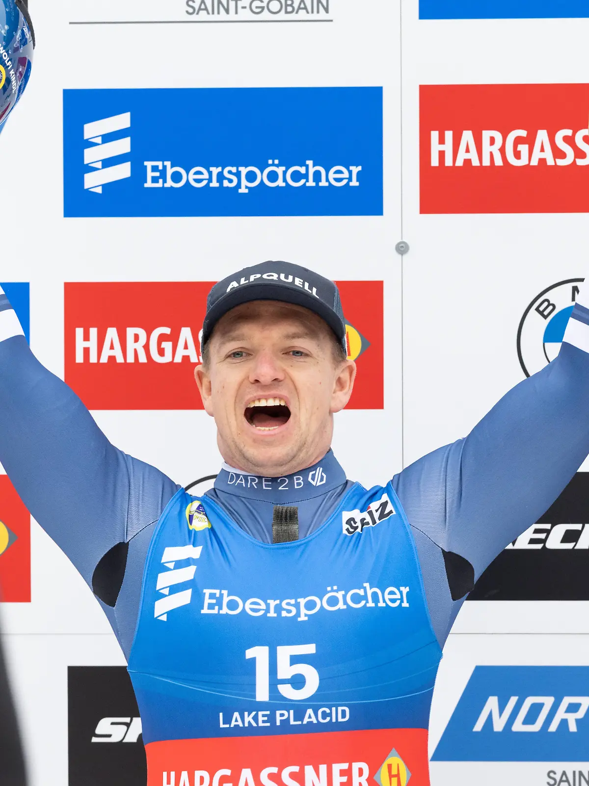 Bild zu: "Olympia geht vor! Rodel-Ass erlebt Geburt seines Kindes per Videocall"