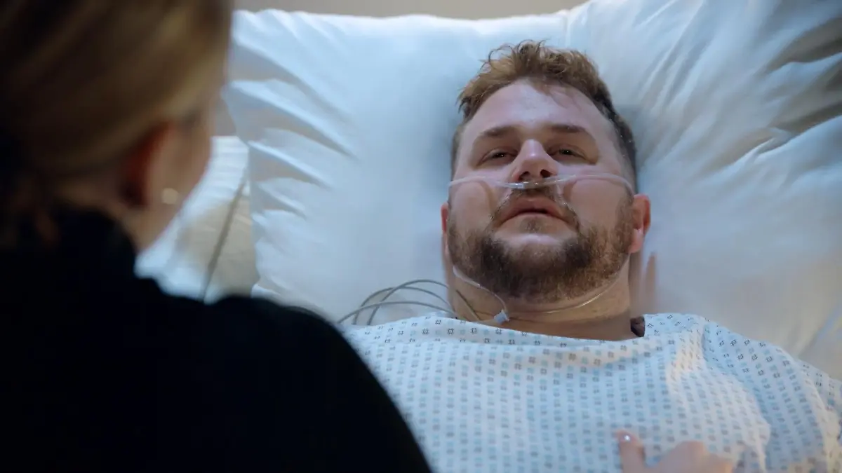 Jonas geht es plötzlich sehr schlecht GZSZ-Folge 8463 vom 11. Februar 2026 auf RTL+ 