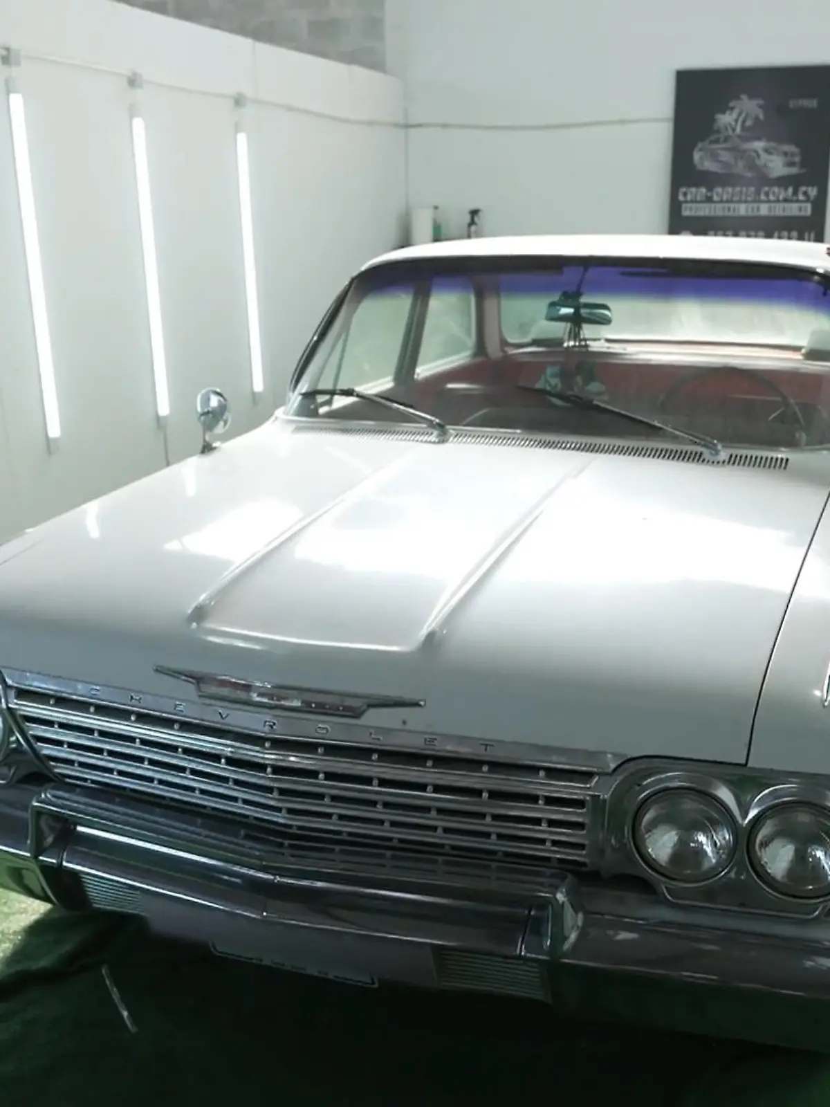 Bild zu: "Marcel baut auf Zypern sein Auto-Business auf"