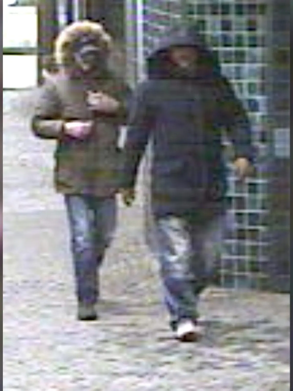 Diese beiden Männer jagt die Hamburger Polizei.
